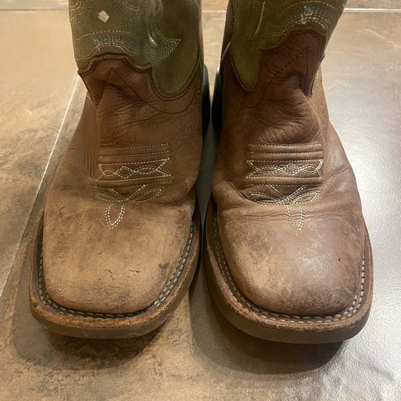 Old West Boy’s Olive Green & Tan Leather Cowboy Boots - Picture 5 of 11